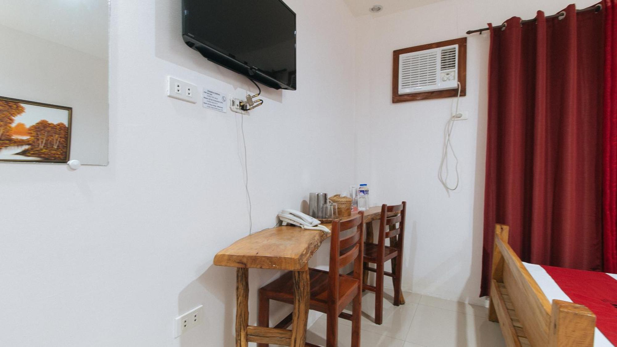 Reddoorz Plus @ Jollydays Hotel Nueva Ecija San Jose  Exterior photo